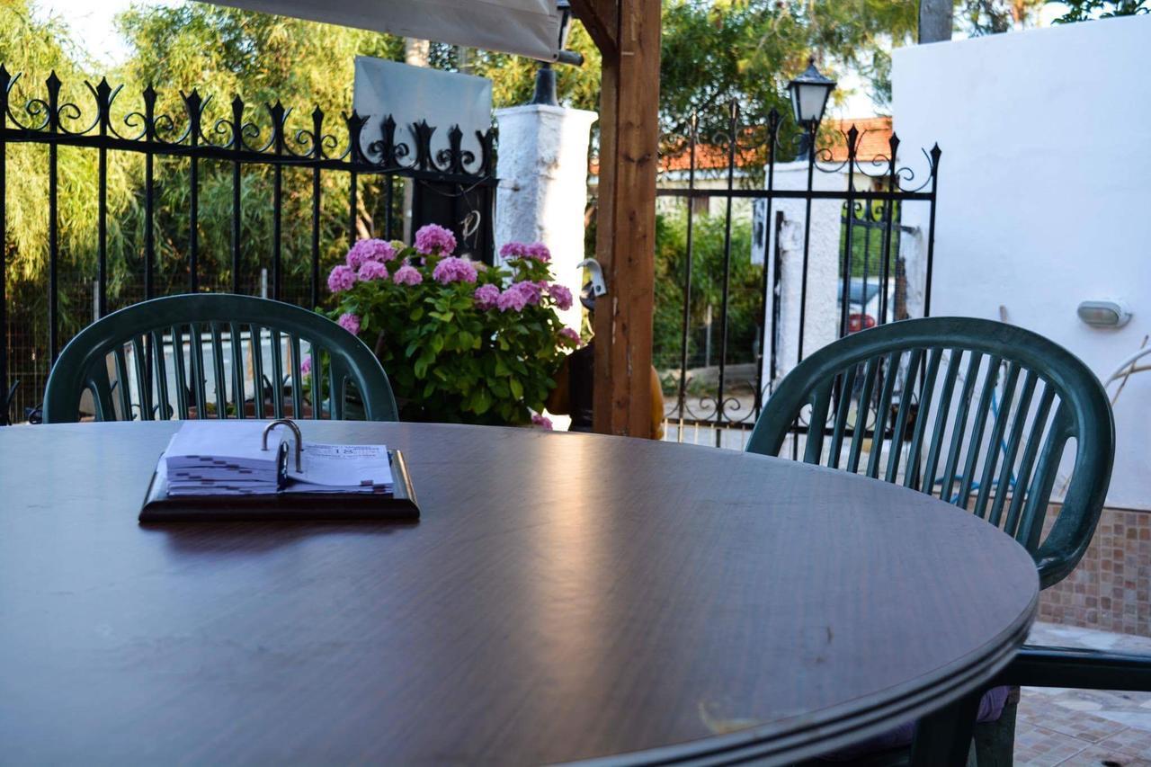 Sofia'S Sea View House Guest House Враврона Екстериор снимка